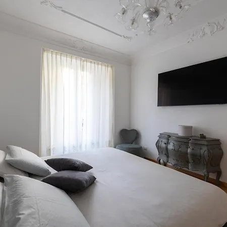 The Rich Man Apartmán